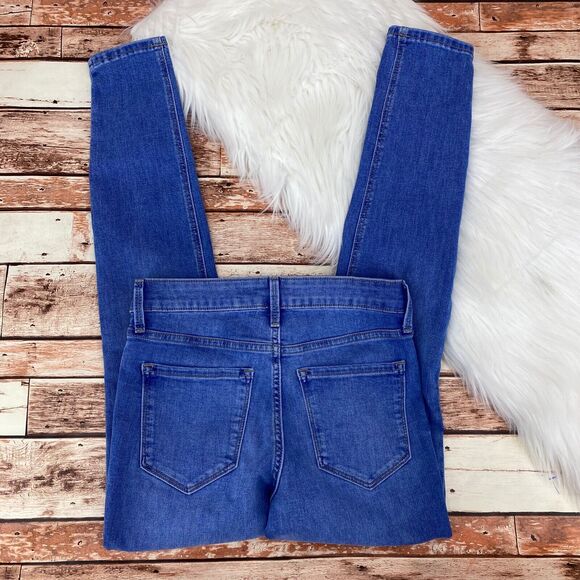 Old Navy Women's Rockstar Super Skinny Jeans Size 2 Stretch Medium Wash Mid Rise - Picture 7 of 7